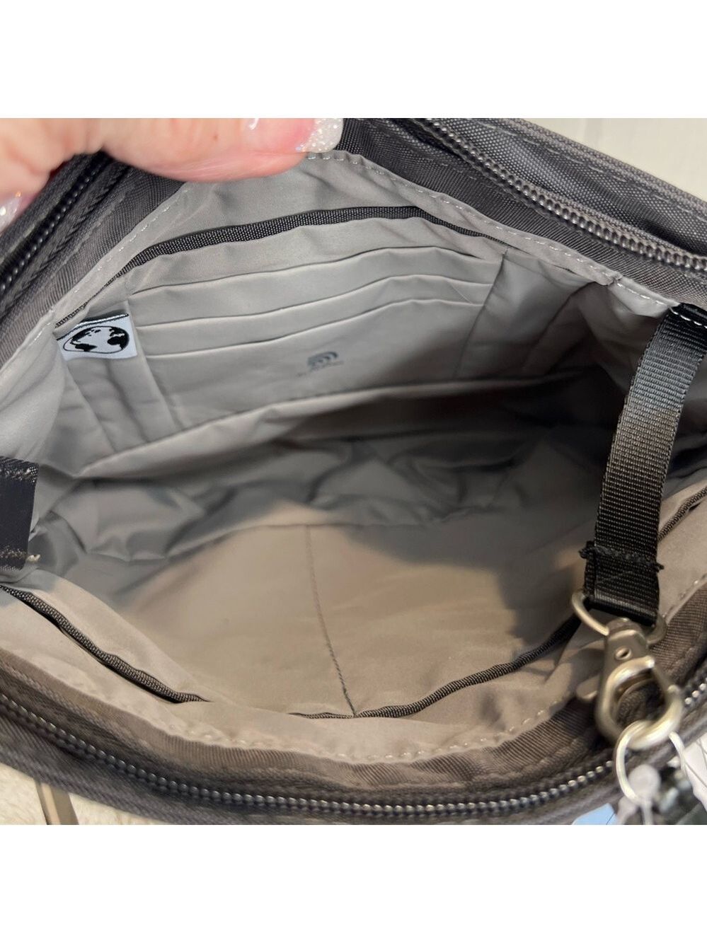 MAGELLAN’S VAULTPRO SECURITY SYSTEM BAG - Picture 11 of 15